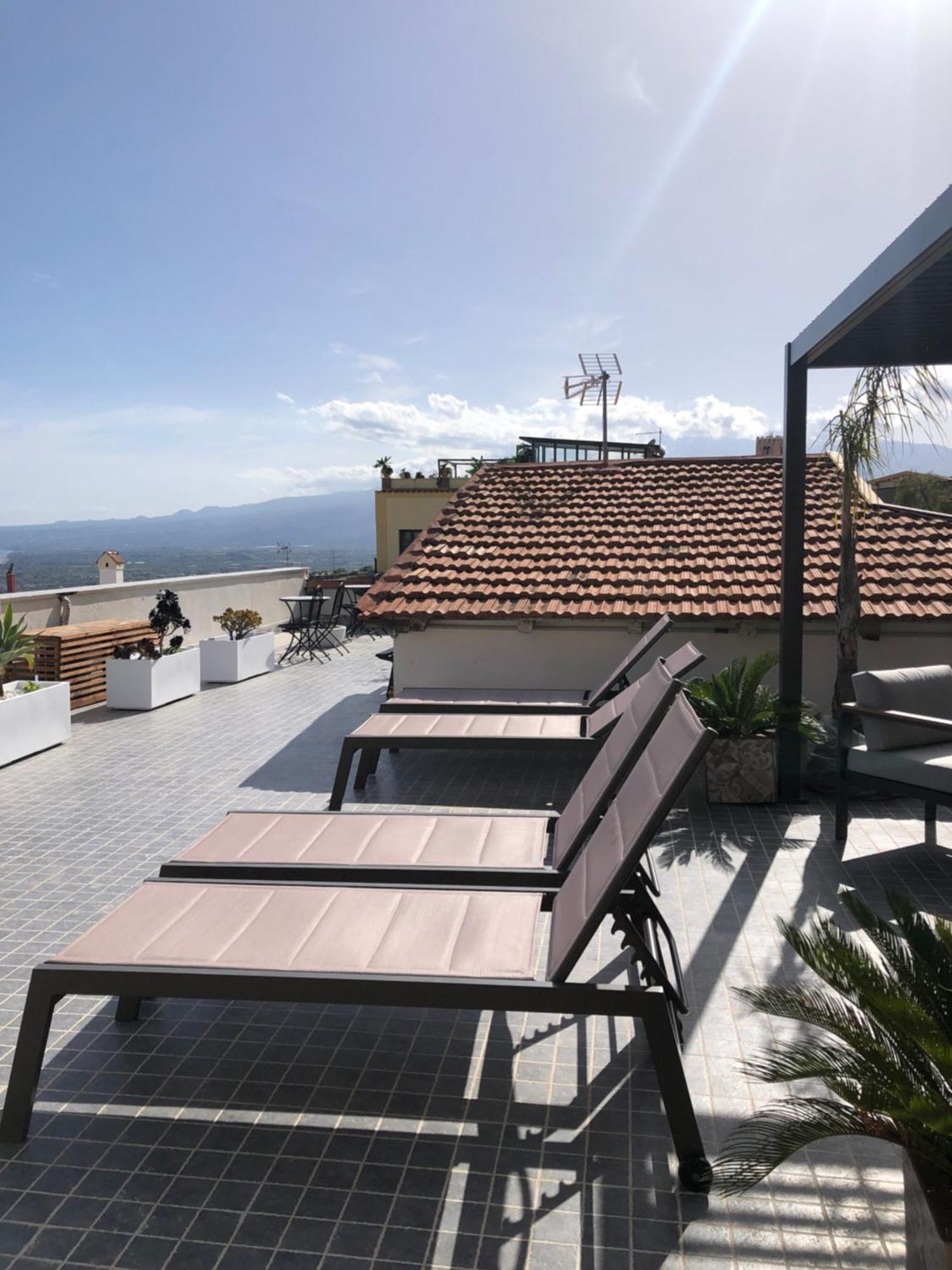 Taormina Center Private Apartments By Fragranza Di Sicilia Exterior photo