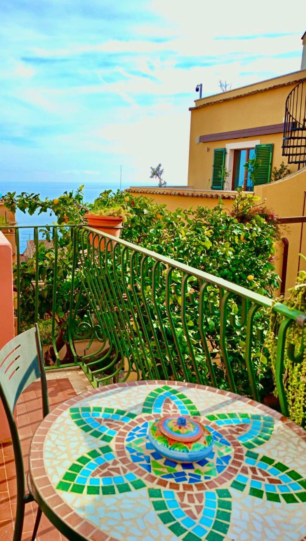 Taormina Center Private Apartments By Fragranza Di Sicilia Exterior photo